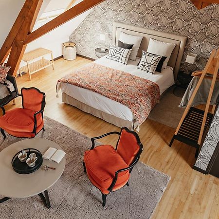 Le Clos Poulain: Charming Gîtes and Family B&B near Bayeux Nonant Exterior photo
