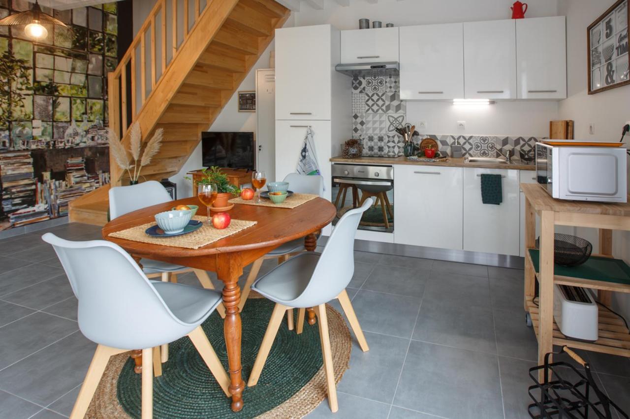 Le Clos Poulain: Charming Gîtes and Family B&B near Bayeux Nonant Exterior photo