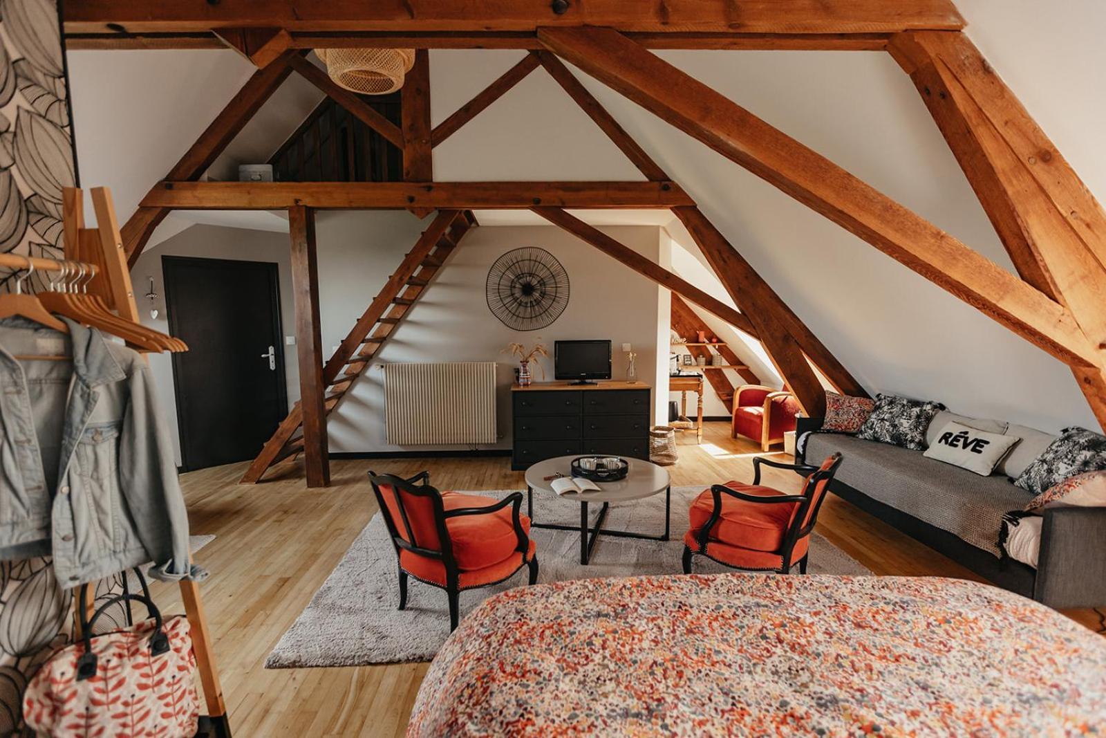 Le Clos Poulain: Charming Gîtes and Family B&B near Bayeux Nonant Exterior photo