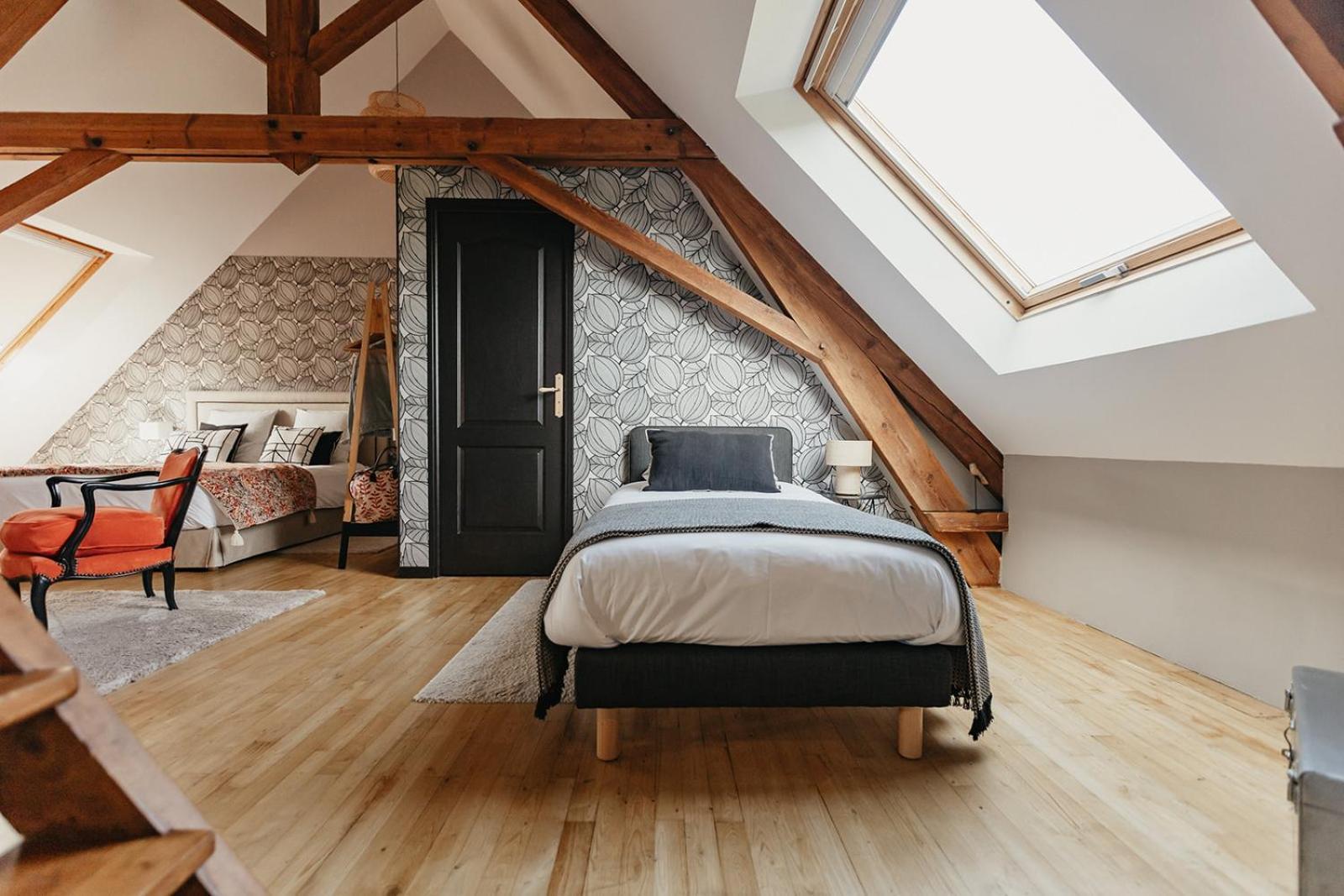 Le Clos Poulain: Charming Gîtes and Family B&B near Bayeux Nonant Room photo